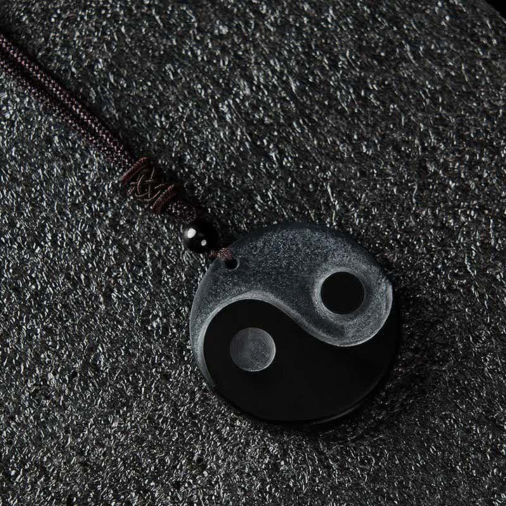 Buddha Stones Collar con colgante redondo de equilibrio Yin Yang de obsidiana negra - image 1