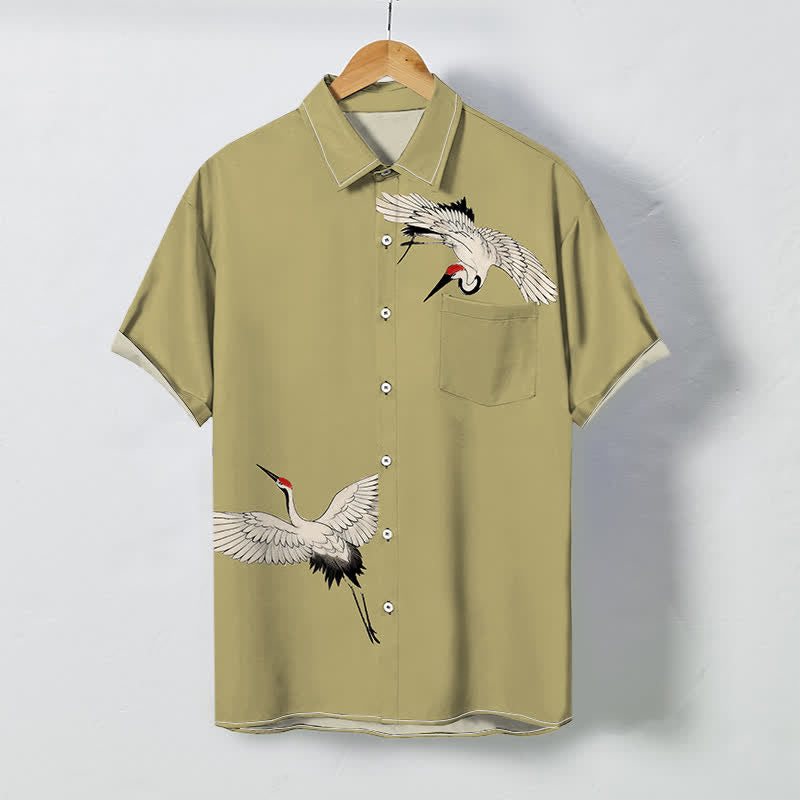 Buddha Stones Camisa transpirable de manga corta para hombre con botones y estampado de grulla blanca en pleno vuelo. - Caqui oscuro - US/UK/AU48, UE58 (4XL) - image 3