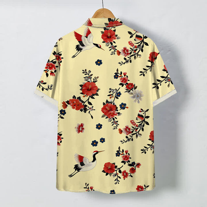 Buddha Stones Camisa transpirable de manga corta para hombre con botones y estampado de ramas de flores de grulla - image 1