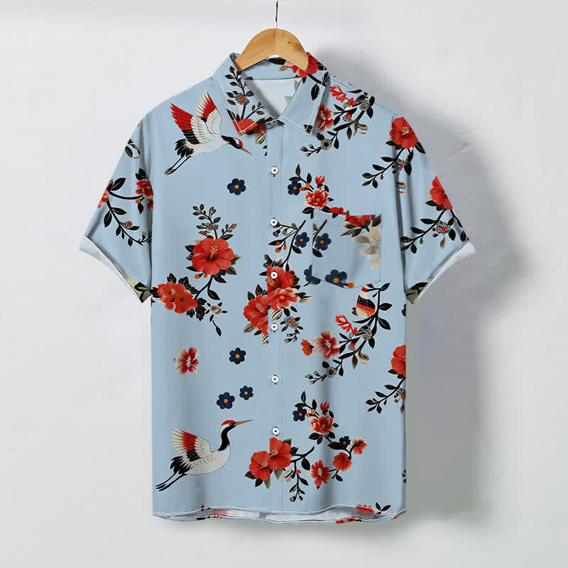 Buddha Stones Camisa transpirable de manga corta para hombre con botones y estampado de ramas de flores de grulla - Azul claro - US/UK/AU48, UE58 (4XL) - image 3