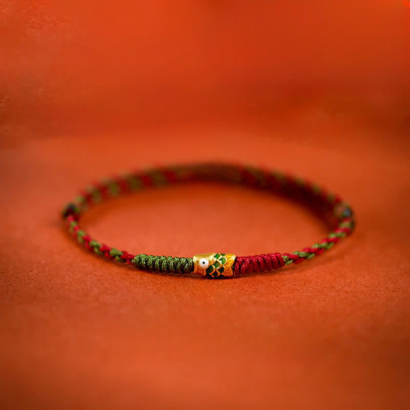 Buddha Stones Pulsera tobillera de oro 999 trenzado con hilo de colores rojo y verde con diseño de pez koi para la buena suerte. - Pez koi verde - Tobillera (Circunferencia: 7,48-10,63 pulgadas / 19-27 cm) - image 0