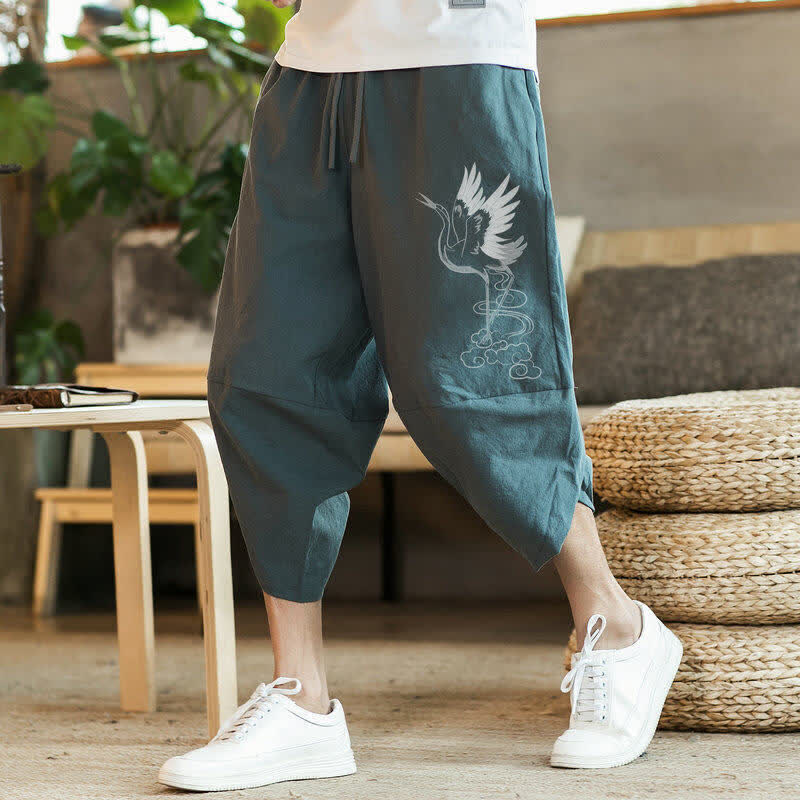 Buddha Stones Pantalones capri casuales de verano estilo vintage con cordón y estampado de grullas, pantalones harem para hombre con bolsillo - Azul cadete - US/UK/AU46, EU56 (5XL) - image 0