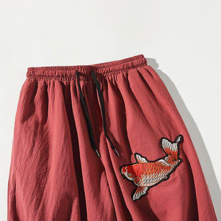 Buddha Stones Pantalones capri estilo Tang de verano con cordón y estampado de peces koi, pantalones harem para hombre con bolsillo - image 2