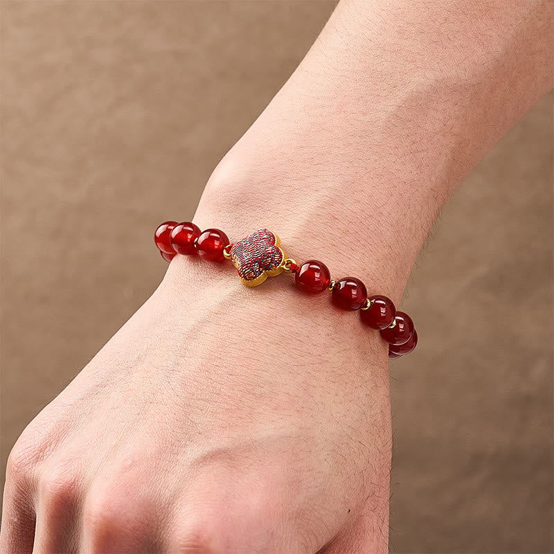 Buddha Stones Pulsera con dije de trébol de cuatro hojas de brocado de ágata roja y bendición - image 5