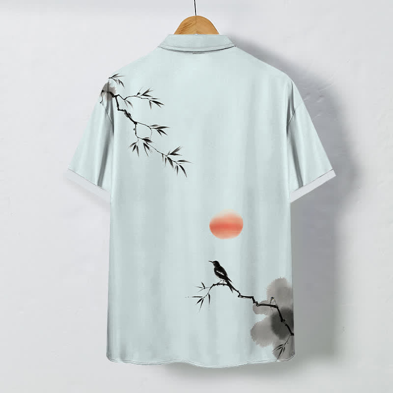Buddha Stones Camisa transpirable de manga corta para hombre con estampado de pájaros de bambú y sol. - image 6