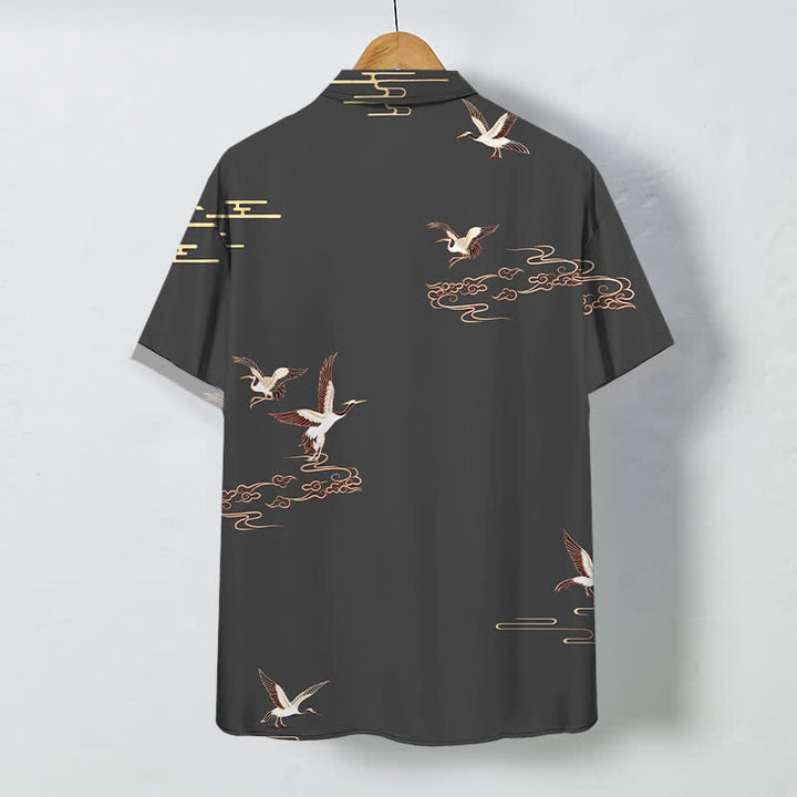 Buddha Stones Camisa de manga corta para hombre con botones y estampado de nubes y grullas rojas, resistente a las arrugas. - image 6