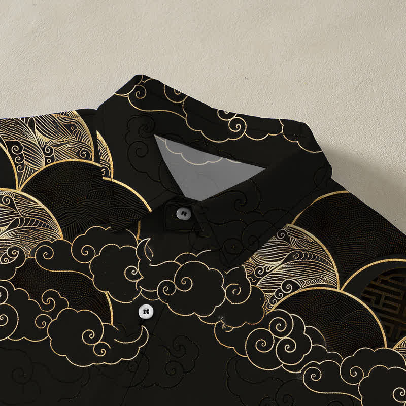 Buddha Stones Camisa transpirable de manga corta para hombre con botones y estampado de nubes doradas y olas lunares. - image 2