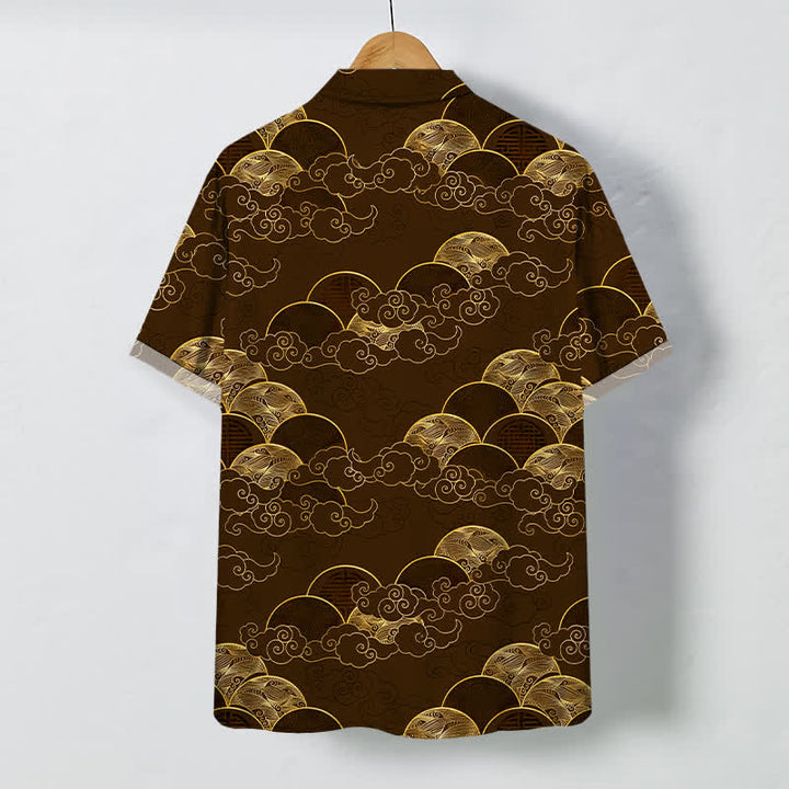 Buddha Stones Camisa transpirable de manga corta para hombre con botones y estampado de nubes doradas y olas lunares. - image 6