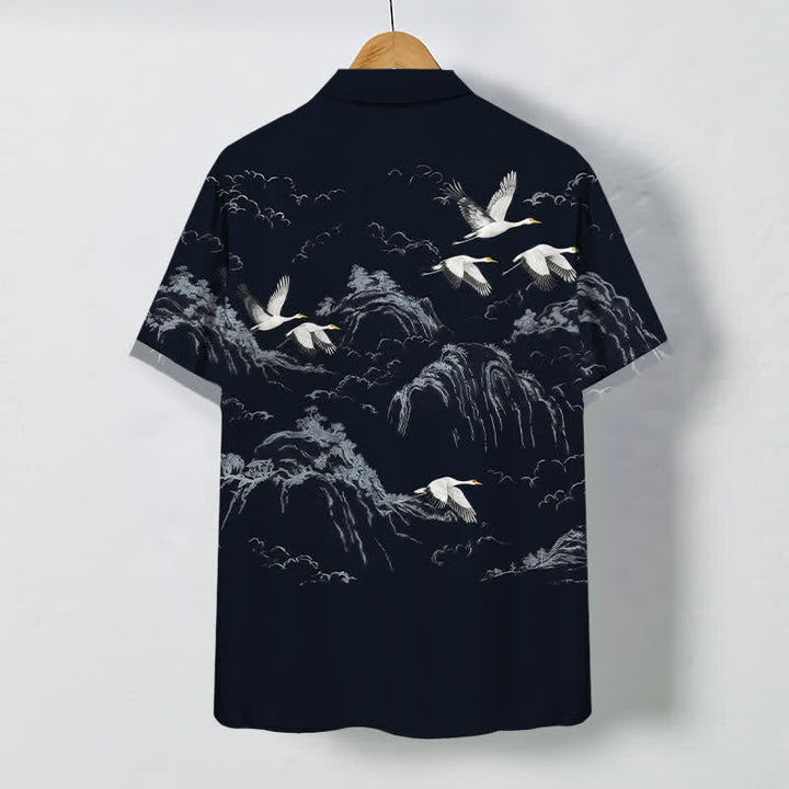 Buddha Stones Camisa transpirable de manga corta para hombre con botones y estampado de nubes y montaña de grullas de tinta - image 1