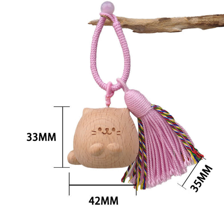 Buddha Stones Llaveros con borla de gato de la suerte, tallados a mano en madera clara. - Gato gordito rosa - image 1