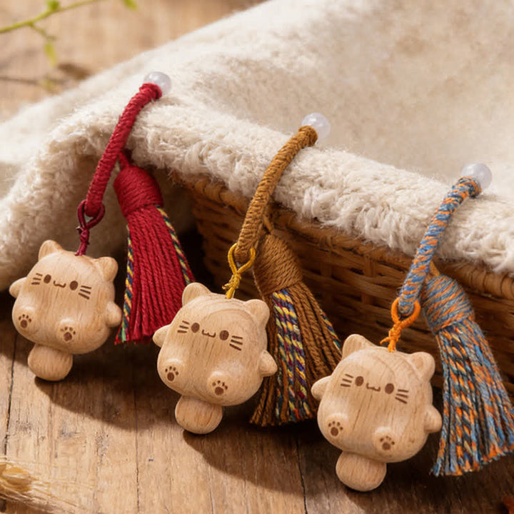 Buddha Stones Llaveros de equilibrio con borla de gato de la suerte, tallados a mano en madera natural. - image 0