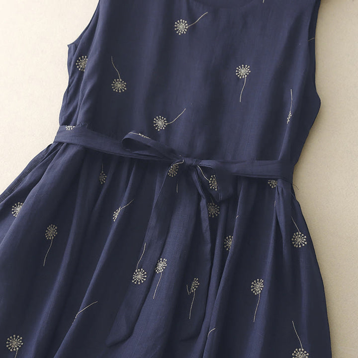 Vestido midi sin mangas de algodón con estampado de Buddha Stones en azul medianoche, diseño con cordones y bolsillos. - image 5
