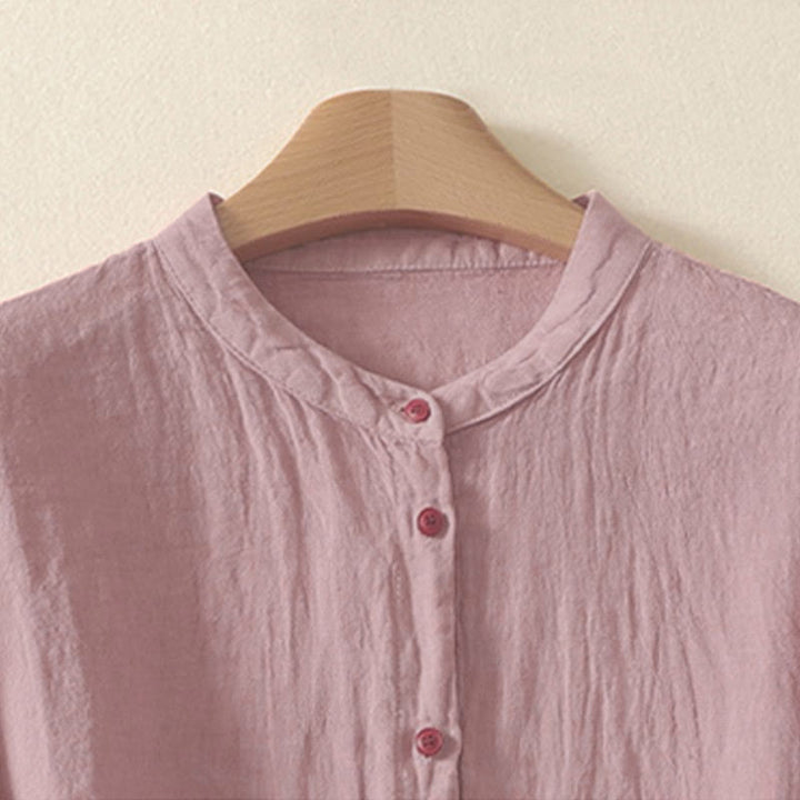 Camisa de mujer de manga corta con botones rojos lisos y estampado de Buddha Stones para verano. - image 6