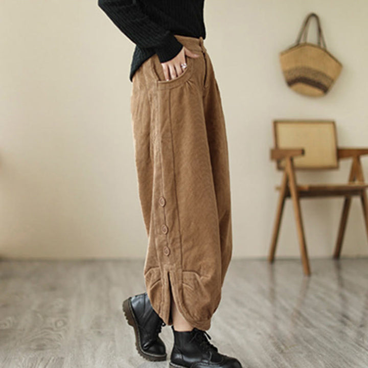 Pantalones de pana para mujer con diseño casual de Buddha Stones, botones y abertura en la pierna, con bolsillos. - image 1