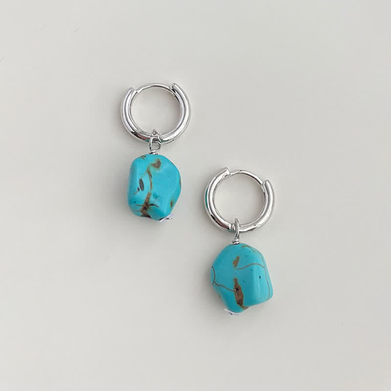 Buddha Stones Pendientes de aro tibetanos de protección, hechos a mano con turquesa sintética. - image 1