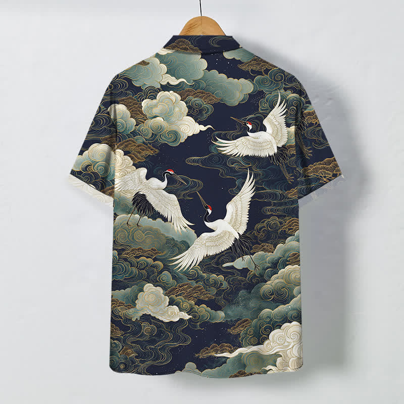 Buddha Stones Camisa de manga corta transpirable para hombre con estampado de grulla de corona roja, nubes blancas doradas y ondas. - image 6