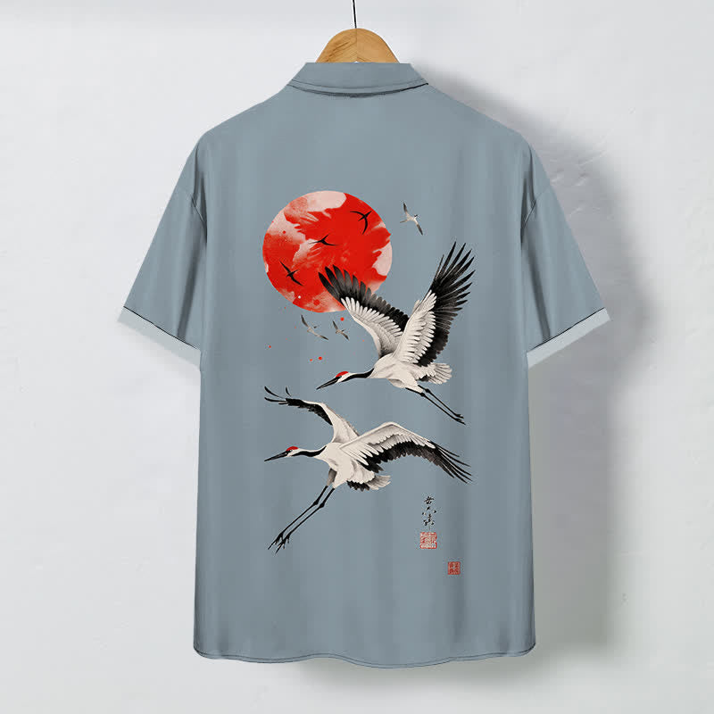 Buddha Stones Camisa transpirable de manga corta para hombre con botones y estampado de grullas voladoras y sol rojo - image 6