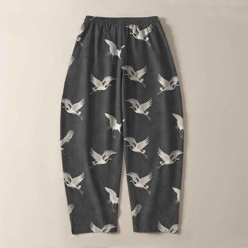 Buddha Stones Pantalones de hombre de algodón puro con estampado de grullas blancas, cordón ajustable y corte cónico con bolsillos. - image 10