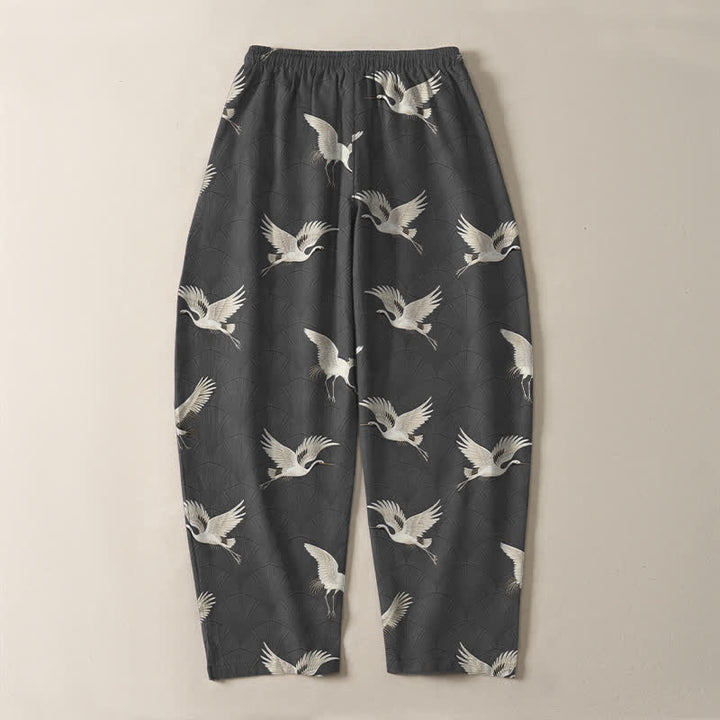 Buddha Stones Pantalones de hombre de algodón puro con estampado de grullas blancas, cordón ajustable y corte cónico con bolsillos. - image 10