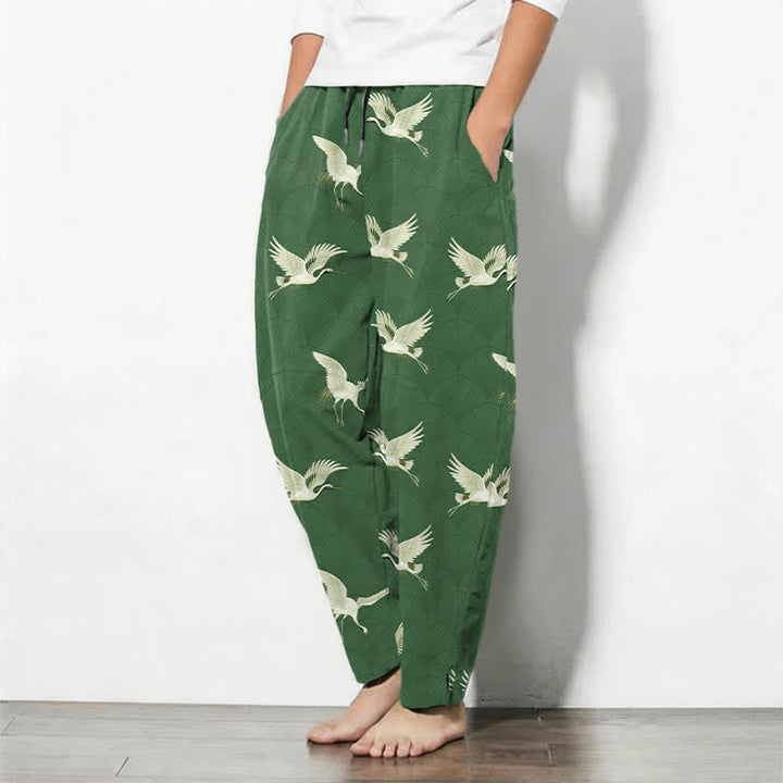 Buddha Stones Pantalones de hombre de algodón puro con estampado de grullas blancas, cordón ajustable y corte cónico con bolsillos. - image 12