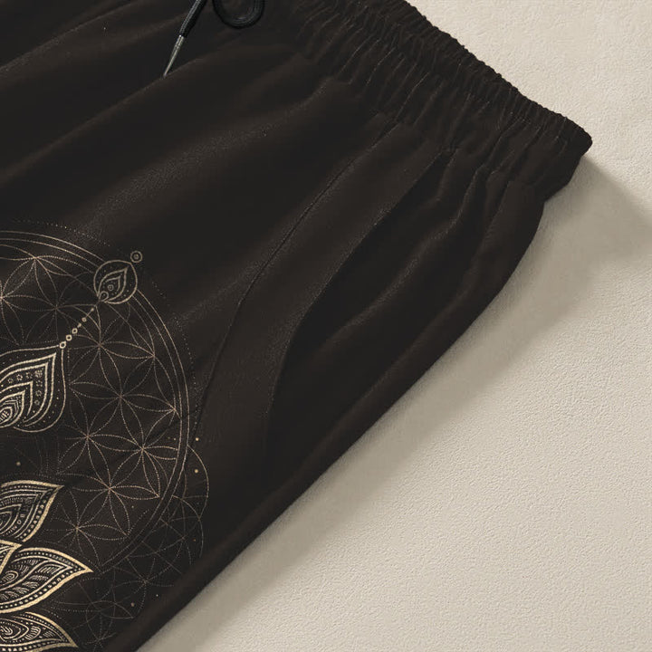 Buddha Stones Pantalones de hombre de algodón puro con estampado geométrico de mandala de loto, cordón ajustable y corte cónico, con bolsillos. - image 4