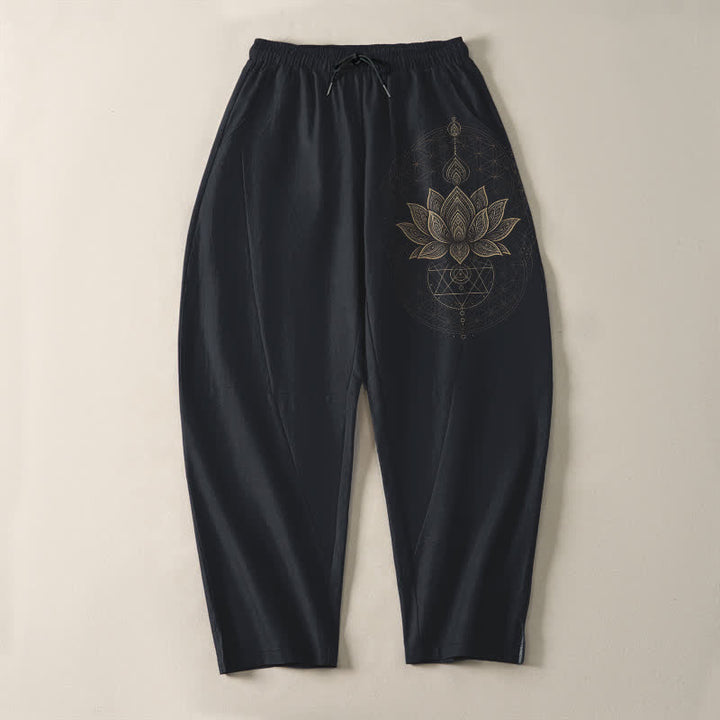 Buddha Stones Pantalones de hombre de algodón puro con estampado geométrico de mandala de loto, cordón ajustable y corte cónico, con bolsillos. - image 13