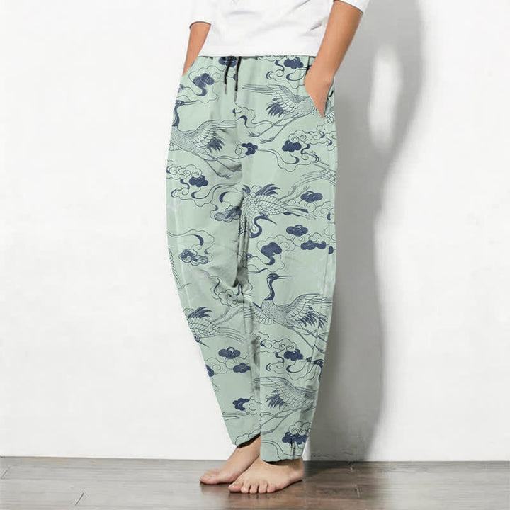 Buddha Stones Pantalones de hombre de algodón puro con estampado de grullas y nubes, cordón ajustable y corte cónico, con bolsillos. - image 12
