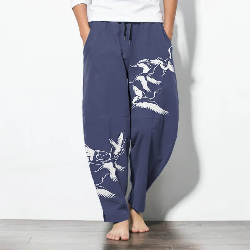 Buddha Stones Pantalones de hombre de algodón puro con estampado de grullas voladoras, cordón ajustable y corte cónico, con bolsillos. - Azul acero - US/UK/AU50, EU60 (5XL) - image 0
