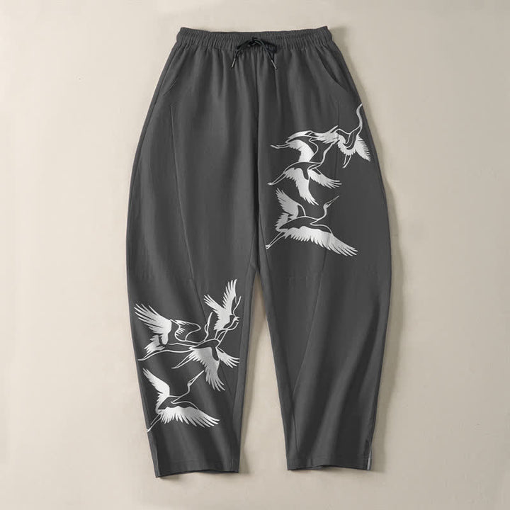 Buddha Stones Pantalones de hombre de algodón puro con estampado de grullas voladoras, cordón ajustable y corte cónico, con bolsillos. - image 9