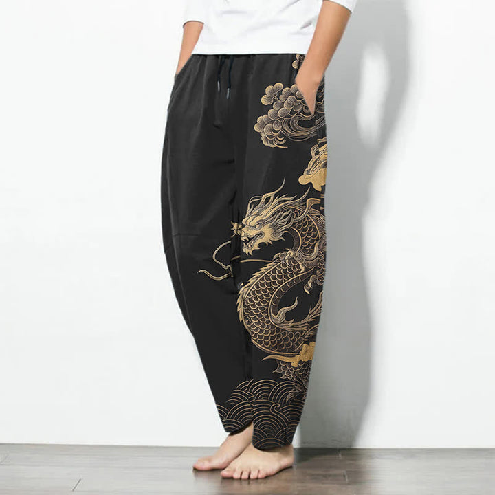 Buddha Stones Pantalones de hombre de algodón puro con estampado de nube y dragón dorado, cordón ajustable y corte cónico, con bolsillos. - image 8