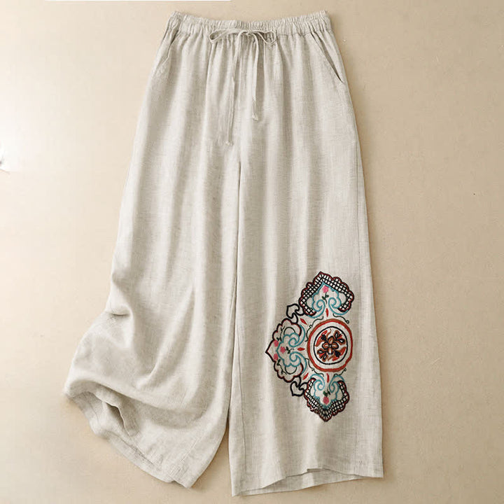 Buddha Stones Pantalones capri informales de verano con bordado floral para mujer, de pierna ancha y con bolsillo. - image 2