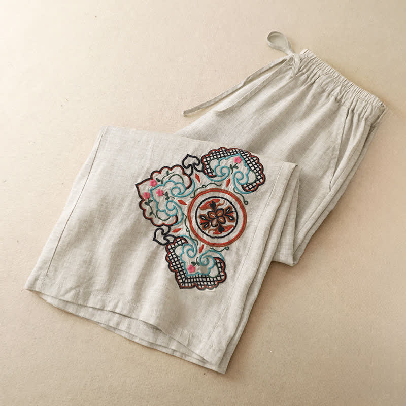 Buddha Stones Pantalones capri informales de verano con bordado floral para mujer, de pierna ancha y con bolsillo. - image 3