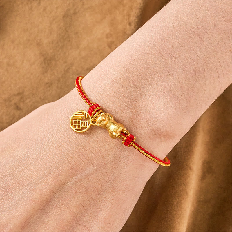 Buddha Stones Pulsera de la prosperidad tejida a mano con hilo rojo cobrizo y personaje de Cat Fu acostado - image 4