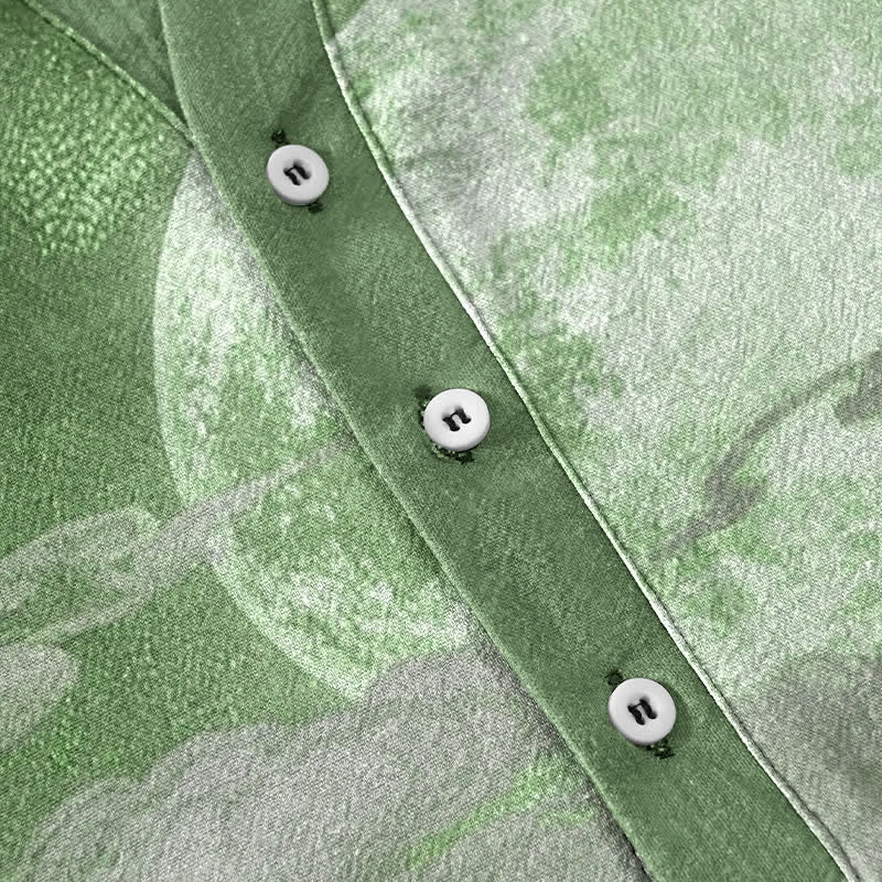 Buddha Stones Camisa de manga corta con medio botón para hombre, de algodón, con estampado de luna, nube y montaña. - image 13