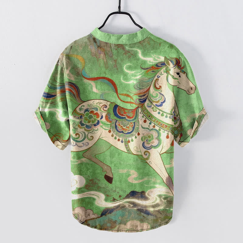 Buddha Stones Camisa de manga corta con medio botón y estampado ornamental de caballo al galope para hombre, de algodón. - image 11