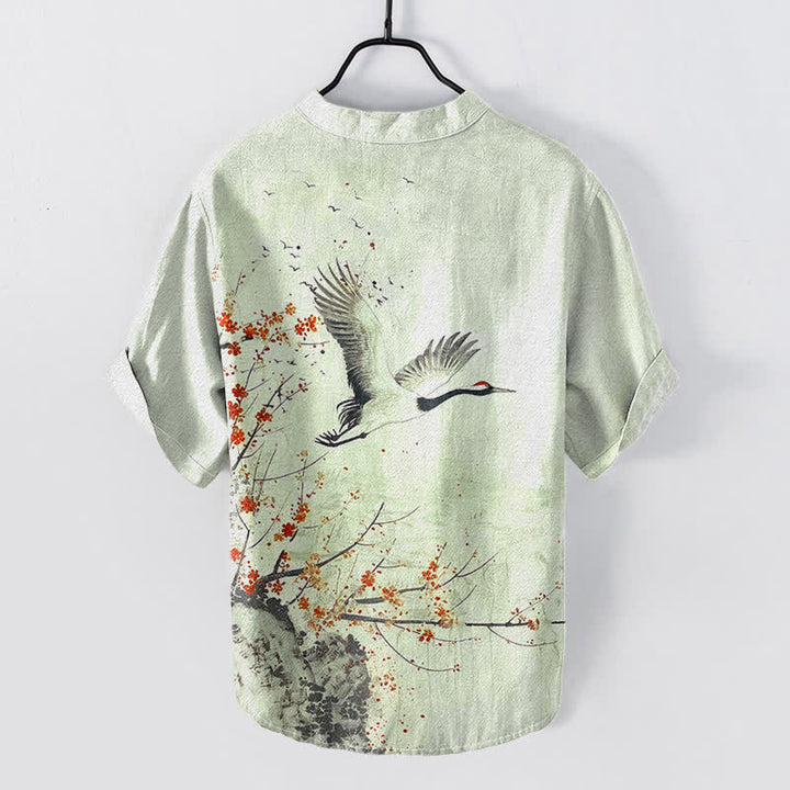 Buddha Stones Camisa de manga corta con medio botón para hombre, de algodón, con estampado de grullas y flores de ciruelo. - image 4