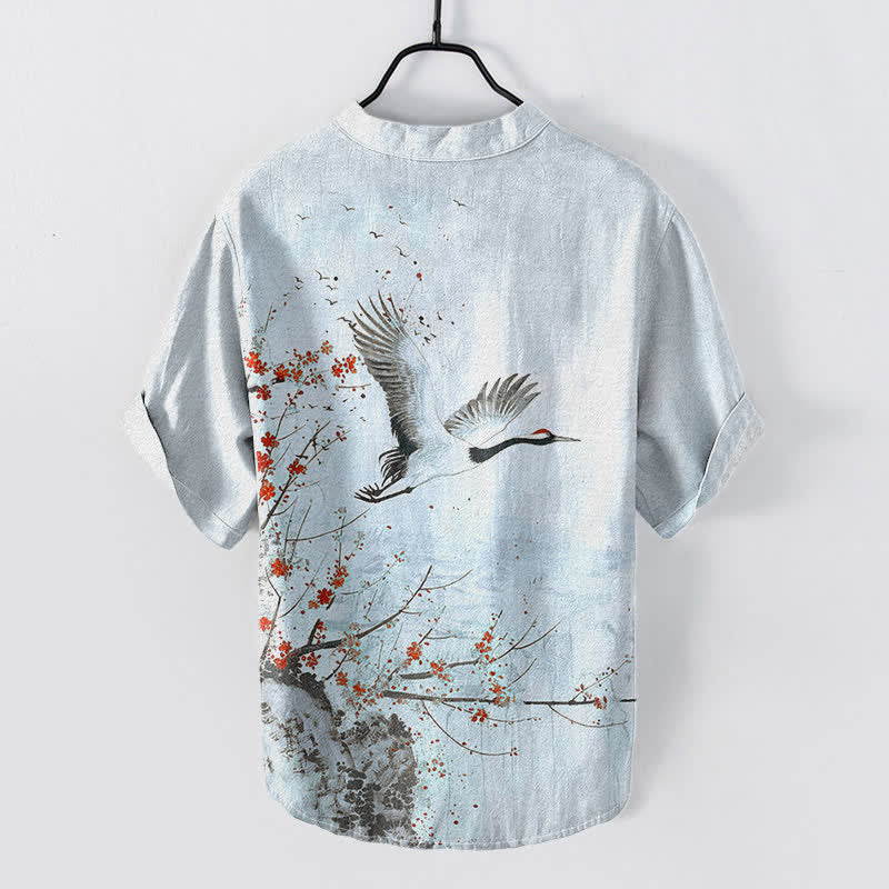 Buddha Stones Camisa de manga corta con medio botón para hombre, de algodón, con estampado de grullas y flores de ciruelo. - image 7