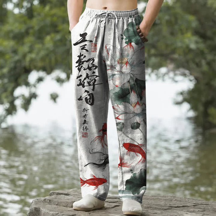 Buddha Stones Pantalones de hombre de algodón con estampado de peces koi y efecto lavado a la tinta, corte cónico y bolsillos. - Beige - US/UK/AU50, EU60 (5XL) - image 0