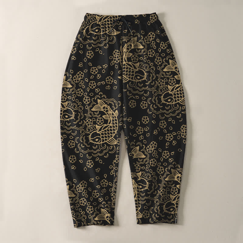 Buddha Stones Pantalones de hombre de algodón puro con estampado floral de peces koi dorados, cordón ajustable y corte cónico, con bolsillos. - image 2