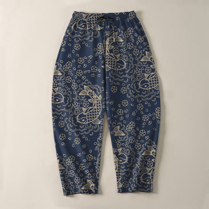 Buddha Stones Pantalones de hombre de algodón puro con estampado floral de peces koi dorados, cordón ajustable y corte cónico, con bolsillos. - image 9