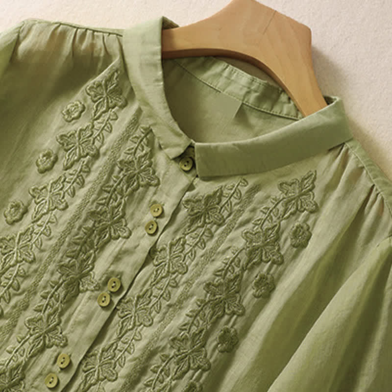 Camisa de mujer de manga tres cuartos con solapa y botones, diseño floral y estampado de Buddha Stones. - image 2