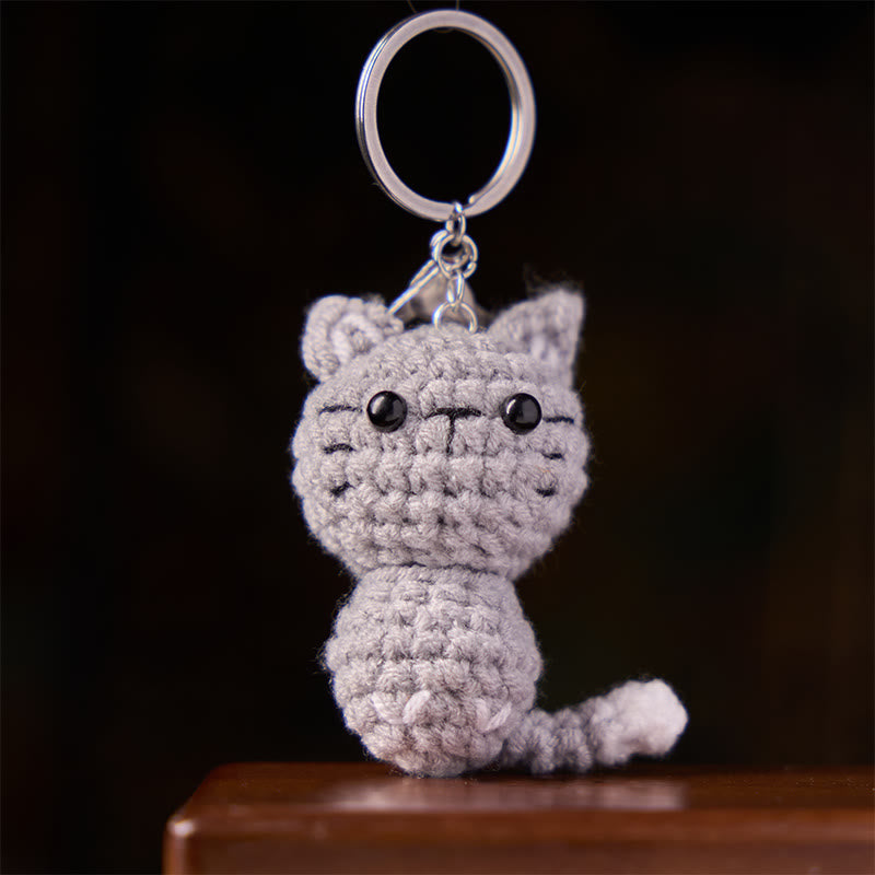 Buddha Stones Llaveros de regalo con dije de gato lindo gris claro, hechos a mano en crochet. - image 4