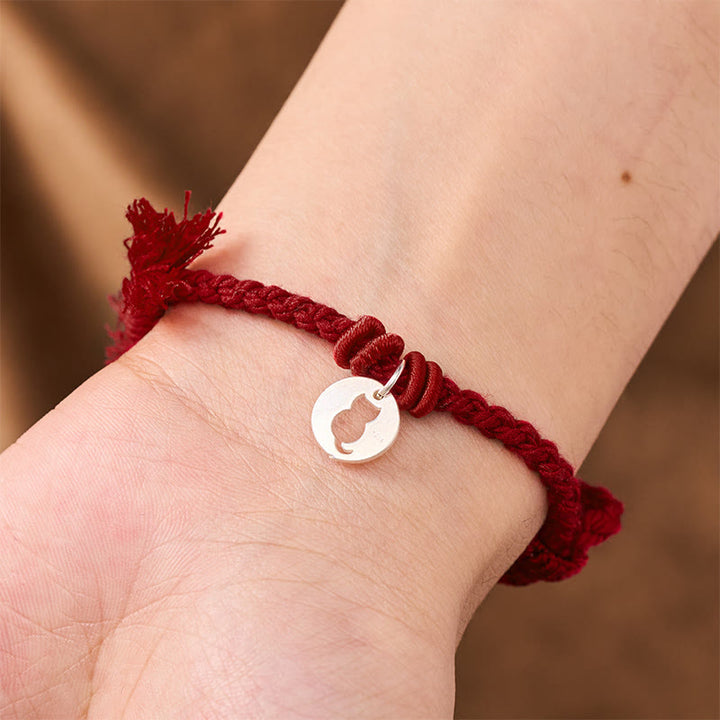 Buddha Stones Pulsera con dije de plata de ley 925 con diseño redondo hueco y cordón rojo de gato protector. - image 15