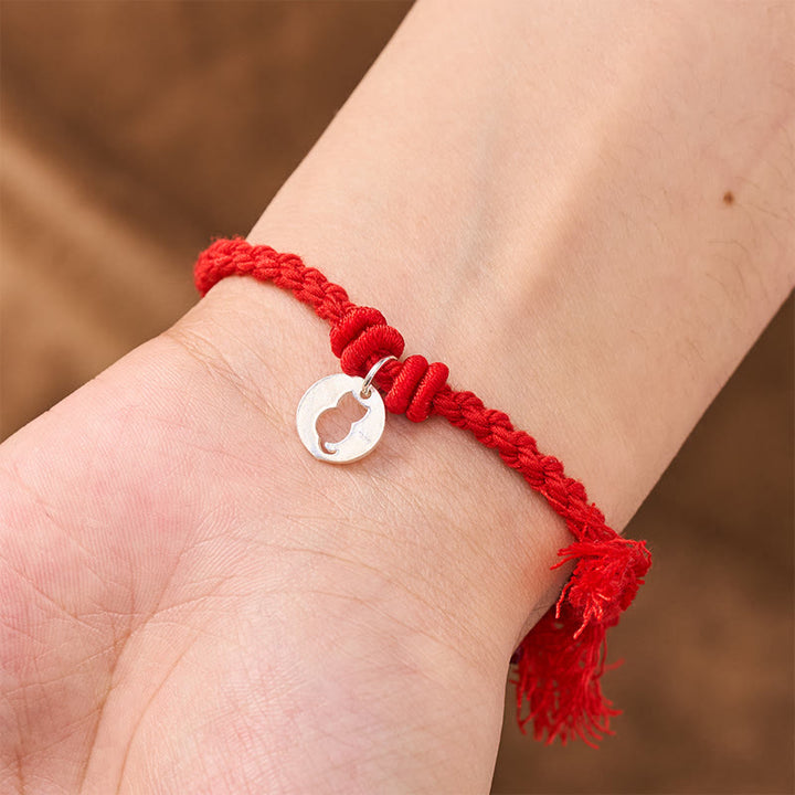 Buddha Stones Pulsera con dije de plata de ley 925 con diseño redondo hueco y cordón rojo de gato protector. - image 5