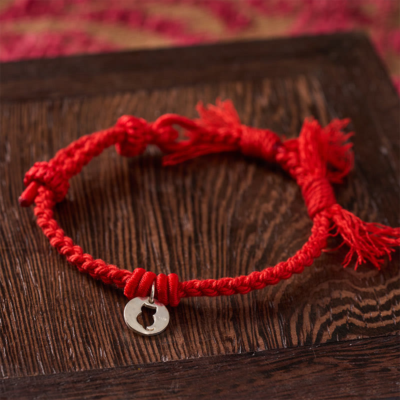 Buddha Stones Pulsera con dije de plata de ley 925 con diseño redondo hueco y cordón rojo de gato protector. - image 2