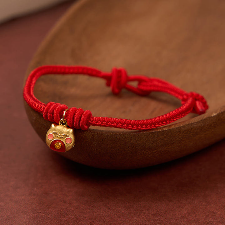 Buddha Stones Pulsera protectora de hilo rojo con diseño de gato, chapada en oro y plata de ley 925. - image 1