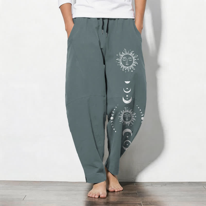 Buddha Stones Pantalones de hombre de algodón puro con estampado de fases lunares y cordón ajustable, corte cónico y bolsillos. - Azul cadete - US/UK/AU50, EU60 (5XL) - image 11