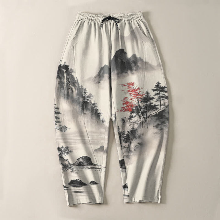 Buddha Stones Pantalones de hombre de algodón puro con estampado de paisaje de montaña lavado a la tinta, cordón ajustable y corte cónico con bolsillos. - image 2