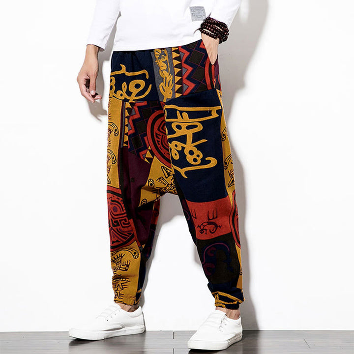 Pantalones Buddha Stones para hombre con estampado de pájaros y grafiti en tonos rojizos y marrones, con bolsillos. - image 3