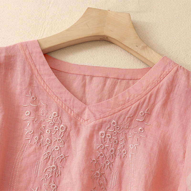 Camisa informal de manga corta con cuello en V y diseño floral bordado con Buddha Stones para mujer. - image 1